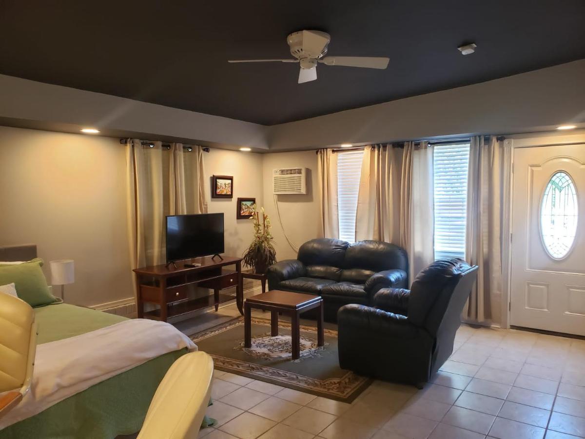Bright & Spacious Studio Close To Clt Airport 加斯托尼亚 外观 照片