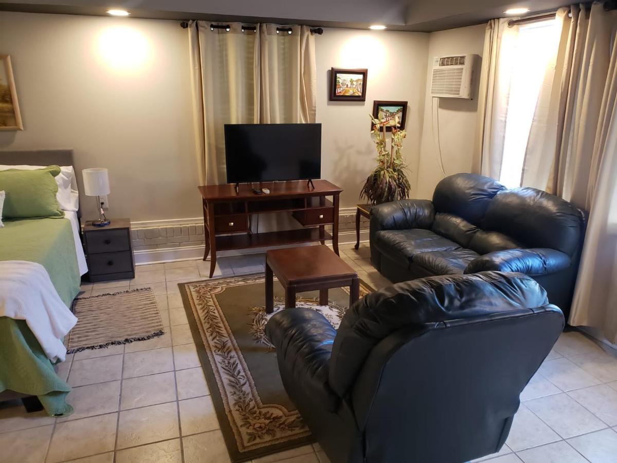 Bright & Spacious Studio Close To Clt Airport 加斯托尼亚 外观 照片