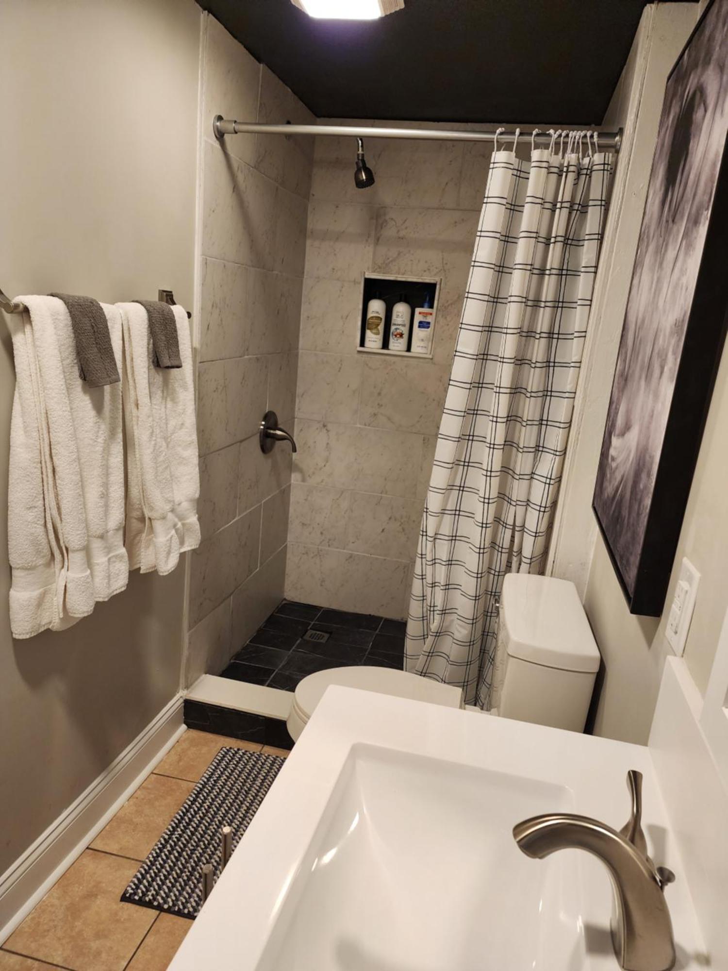 Bright & Spacious Studio Close To Clt Airport 加斯托尼亚 外观 照片